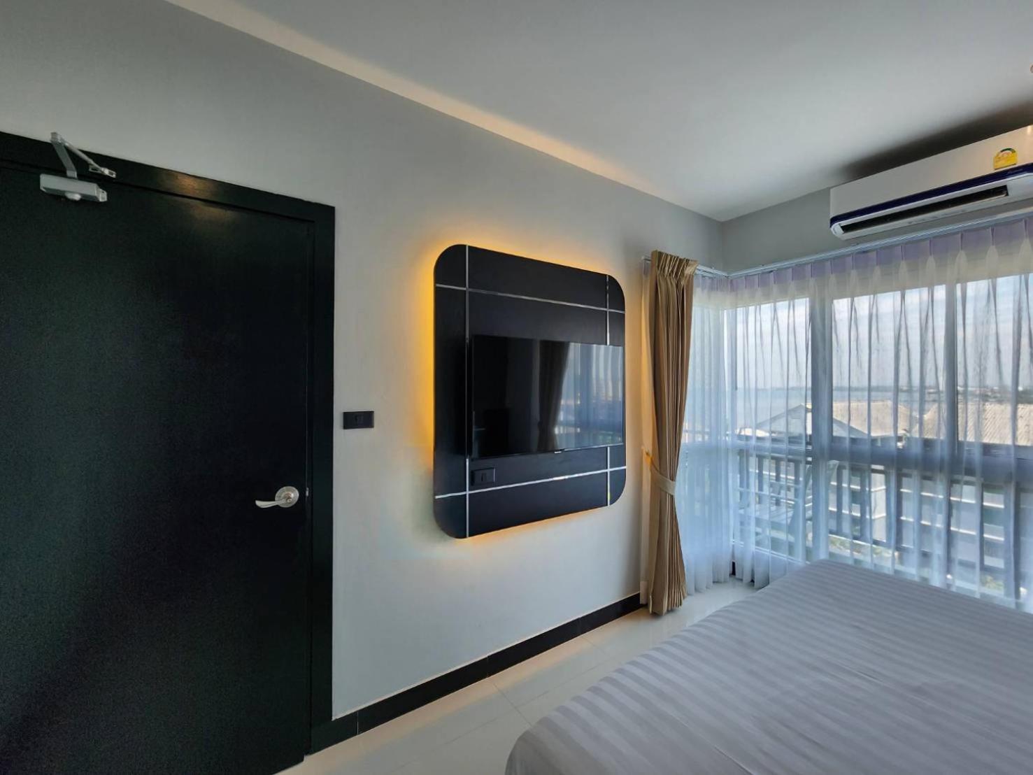 Lhc Hotel And Resort Pattaya Exterior photo
